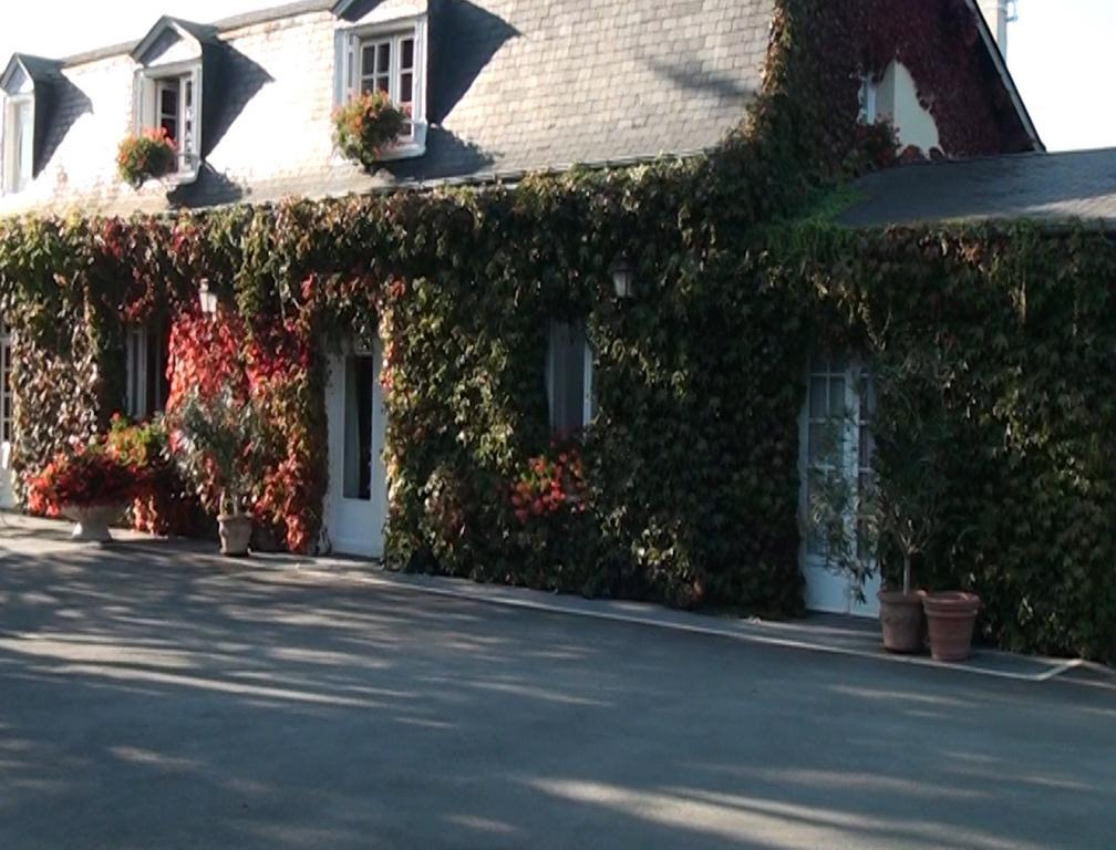 Le Petit Pont Hotel Moncé-en-Belin Eksteriør billede
