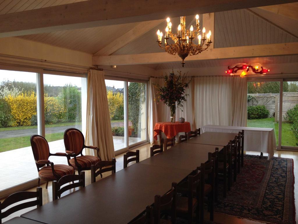 Le Petit Pont Hotel Moncé-en-Belin Eksteriør billede