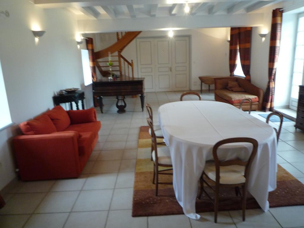 Le Petit Pont Hotel Moncé-en-Belin Eksteriør billede